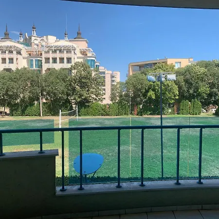Marina Holiday Club&spa דירה *